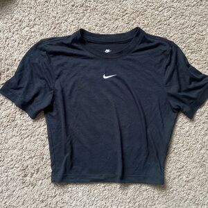 Nike Black Cropped Fitted T-Shirt